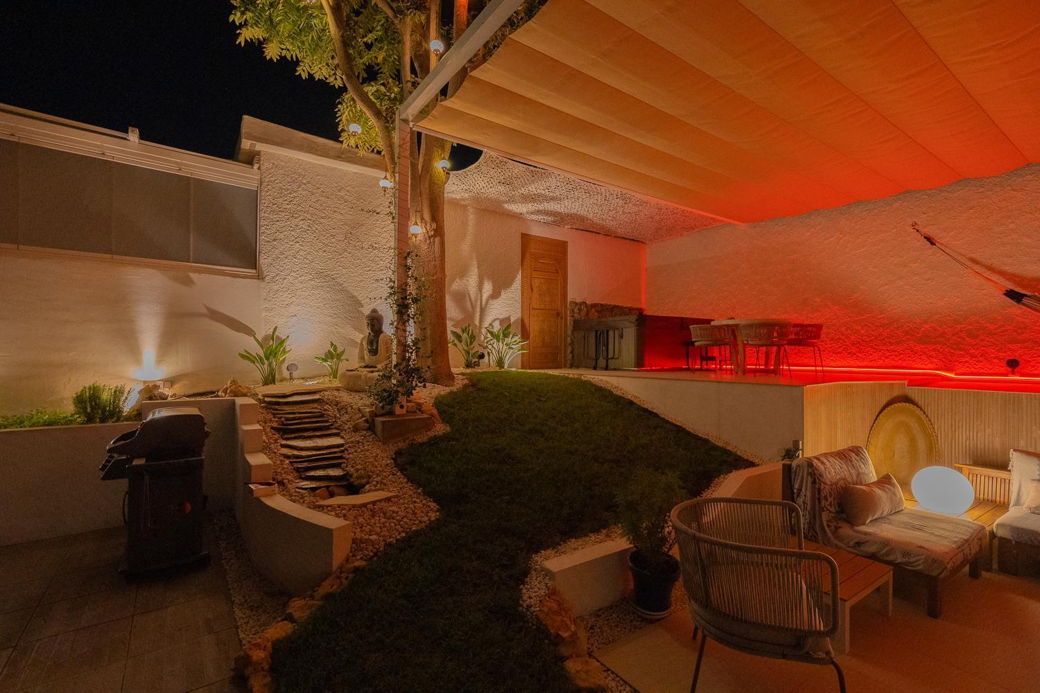Private 250Sqm Garden Duplex, Jacuzzi, Cinema, Sea View Escape Apartment Torremolinos Exterior photo