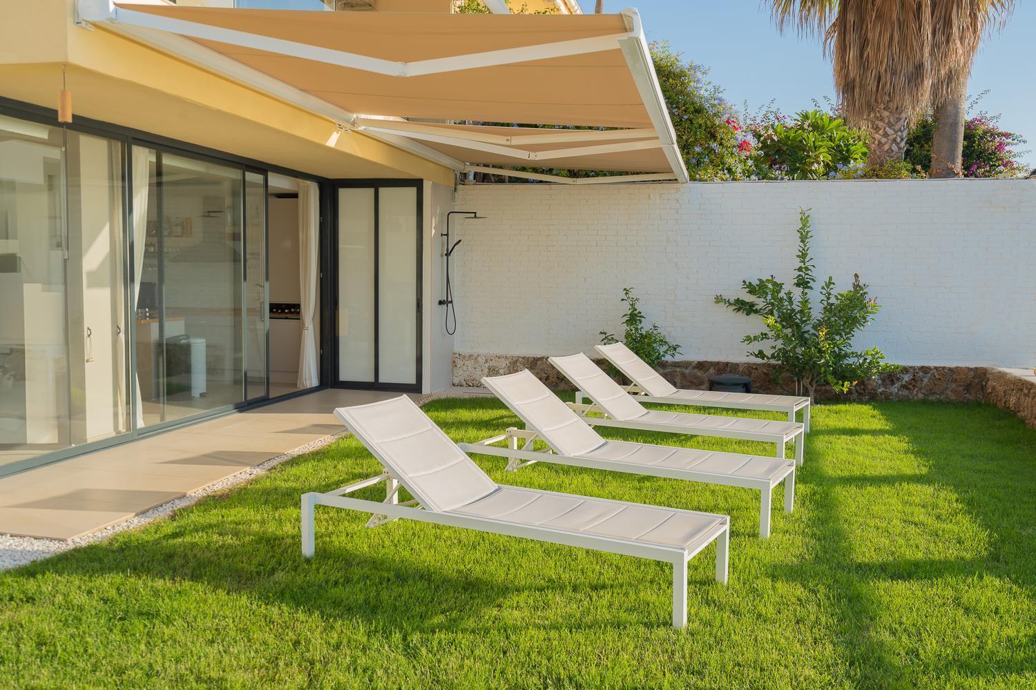 Private 250Sqm Garden Duplex, Jacuzzi, Cinema, Sea View Escape Apartment Torremolinos Exterior photo